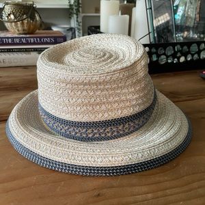 Hat . Women’s. Eric Javits. Only worn once.